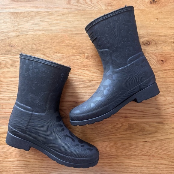Hunter Black Cheetah Print Textured Short Rain Boots Size 6 - Picture 3 of 10